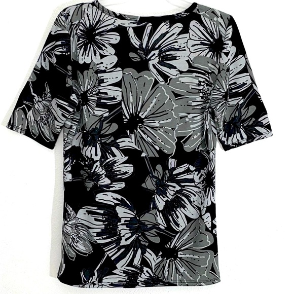 🦩LuLaRoe GiGi - Picture 4 of 5